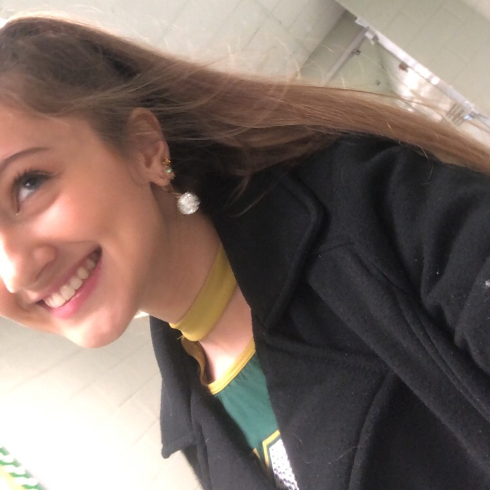 Meet your Posher, Victoria